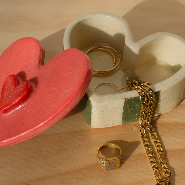 Handbuild A Heart-Shaped Box