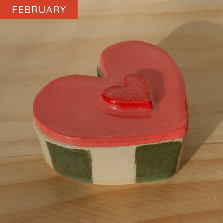 Handbuild A Heart-Shaped Box